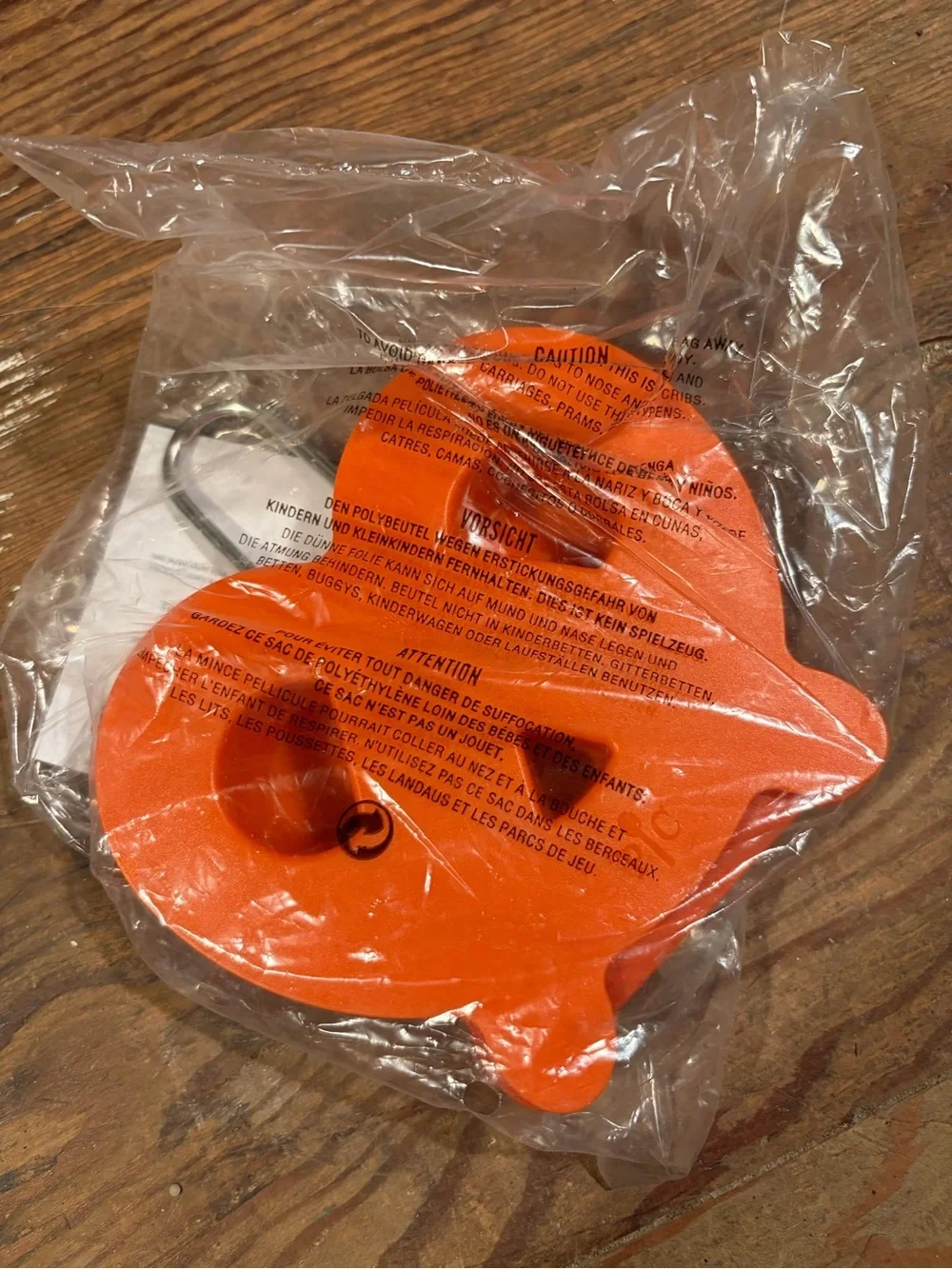 Pampered Chef Orange Pretzel Mold Set